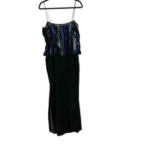 Vintage Betsy & Adam By‎ Jaslene Velvet sleeveless maxi gown Dress